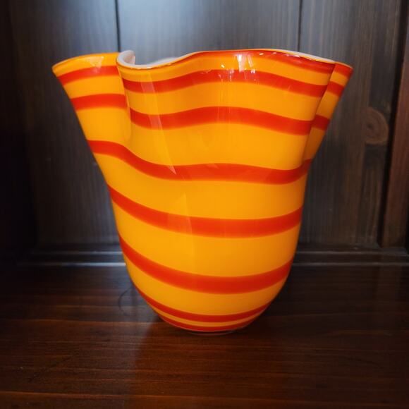 Vintage Art Glass Ruffled Handkerchief Vase Orange & Red Stripe - Picture 2 of 7